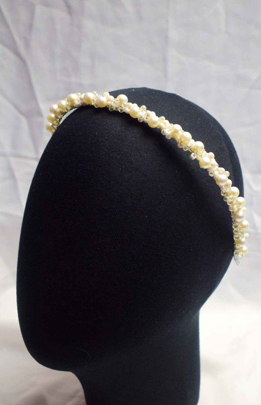jual hiasan rambut terdekat, perhiasan kepala, bros hijab kepala, bando mutiara korea lucu, head pieces, padded head band, bando kain, hair pieces, hair pin eksklusif by nathacraft accessories