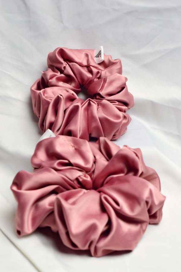 jual scrunchies ikat rambut scrunchie, scrunchi lucu, jual hiasan rambut, perhiasan rambut dan kepala lembut, bahan kain soft silk satin by Nathacraft Accessories