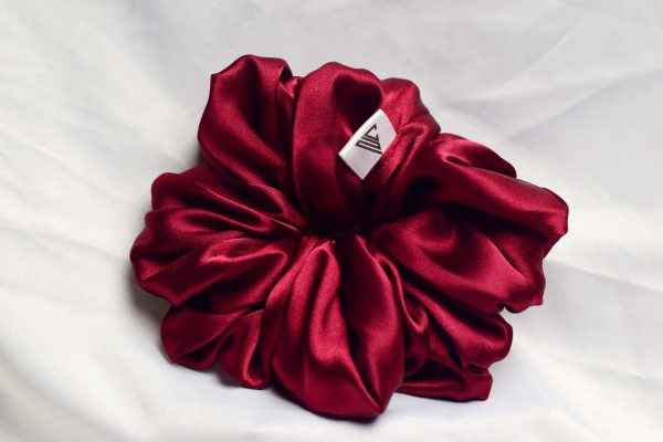 jual scrunchies ikat rambut scrunchie, scrunchi lucu, jual hiasan rambut, perhiasan rambut dan kepala lembut, bahan kain soft silk satin by Nathacraft Accessories