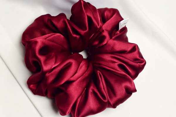 jual scrunchies ikat rambut scrunchie, scrunchi lucu, jual hiasan rambut, perhiasan rambut dan kepala lembut, bahan kain soft silk satin by Nathacraft Accessories