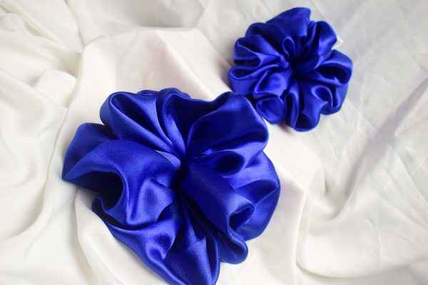 jual scrunchies ikat rambut scrunchie, scrunchi lucu, jual hiasan rambut, perhiasan rambut dan kepala lembut, bahan kain soft silk satin by Nathacraft Accessories